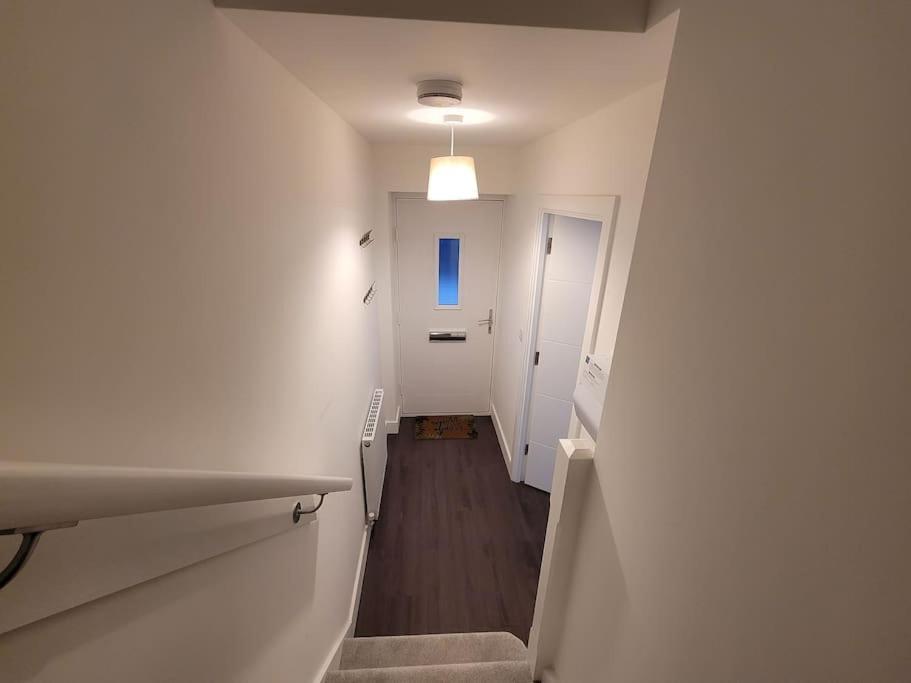 New Build With Wi-fi, Smart Tv, Dedicated Office Floor, Large Terrace And Free Parking