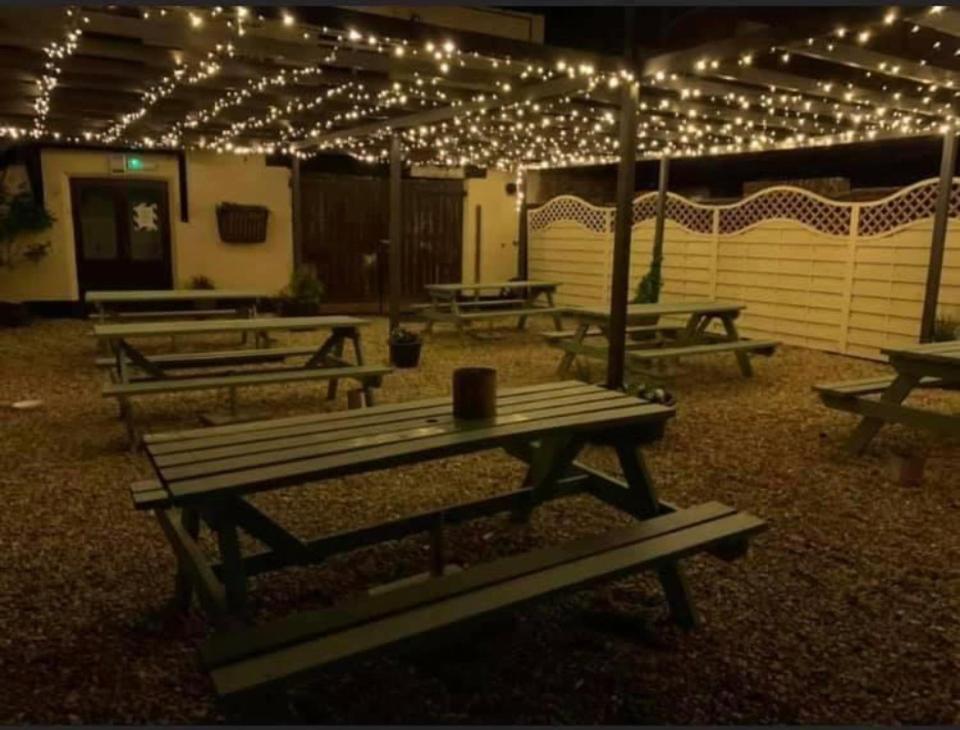The Coach House At The Bull Hotel Milton Keynes