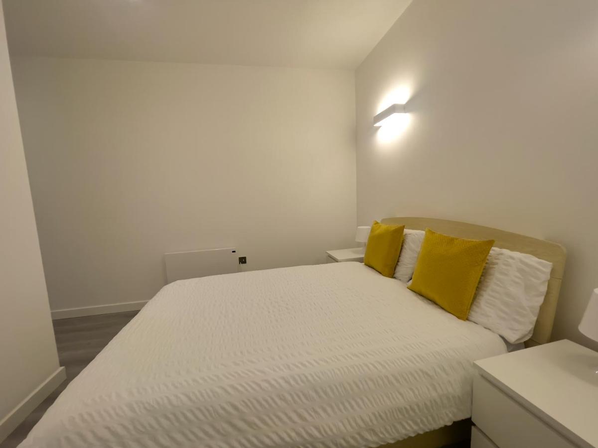 Apartment Lovely 2 Double Bedroom Flat With Free Parking - At The Atrium Mk *