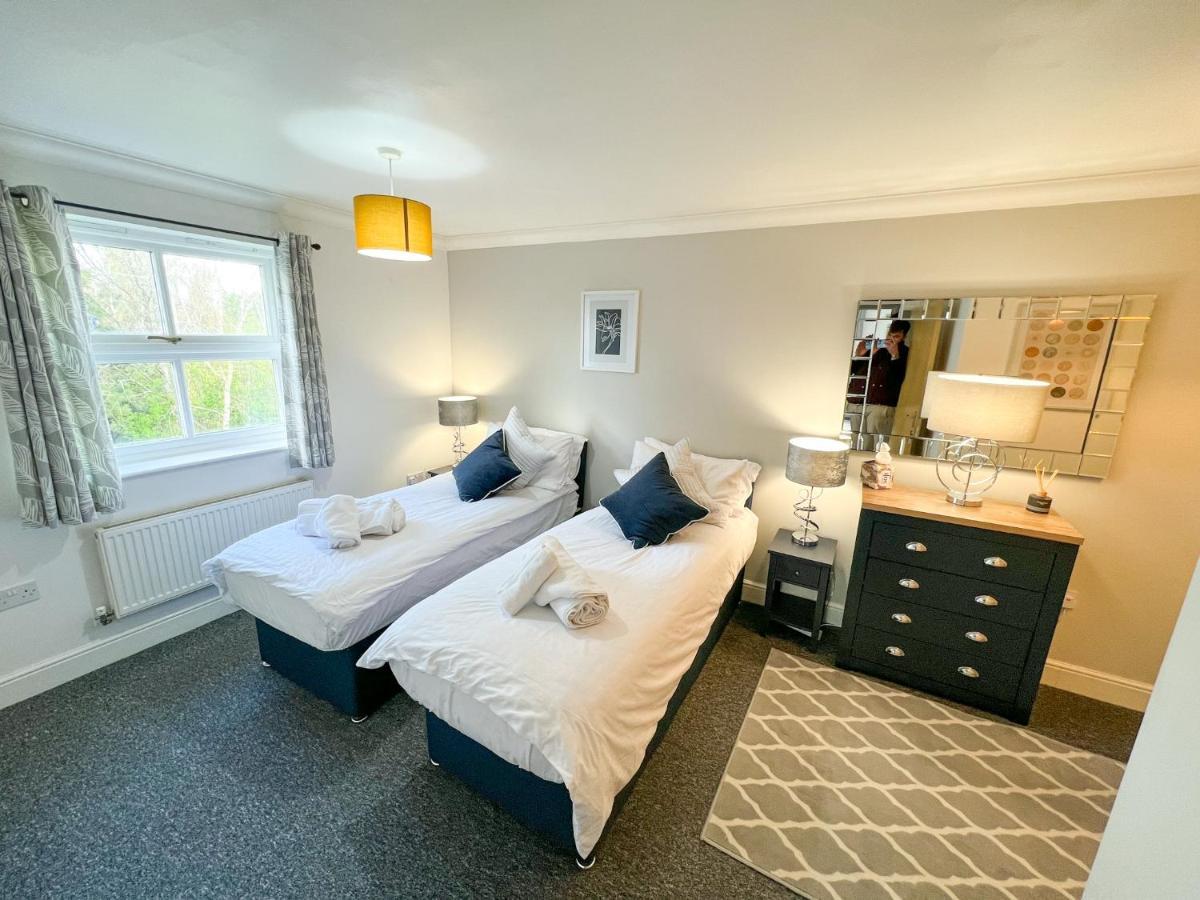 3 Bedroom Apartment, Free Parking & Fast Wifi, 65 Inch Smart Tv Apartment Milton Keynes
