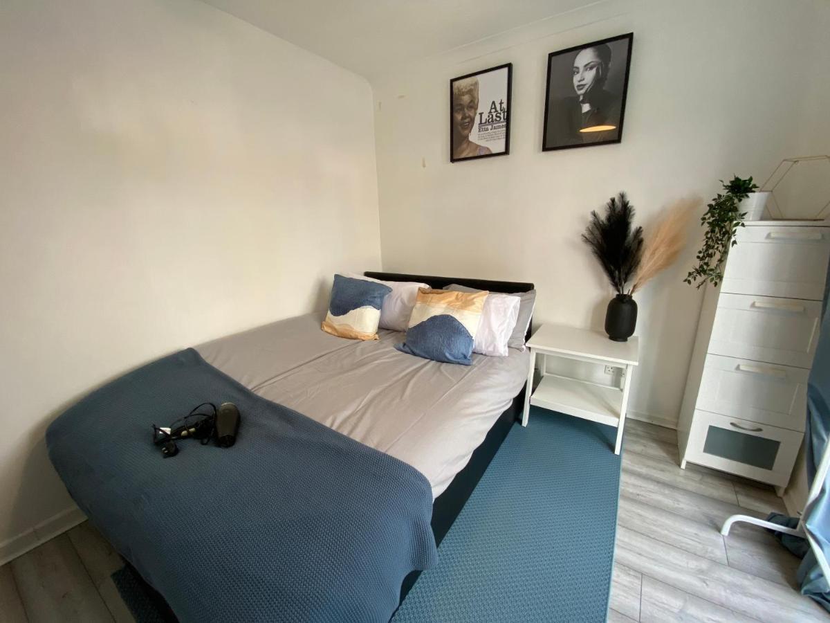 Host & - Cotman Close Apartment *