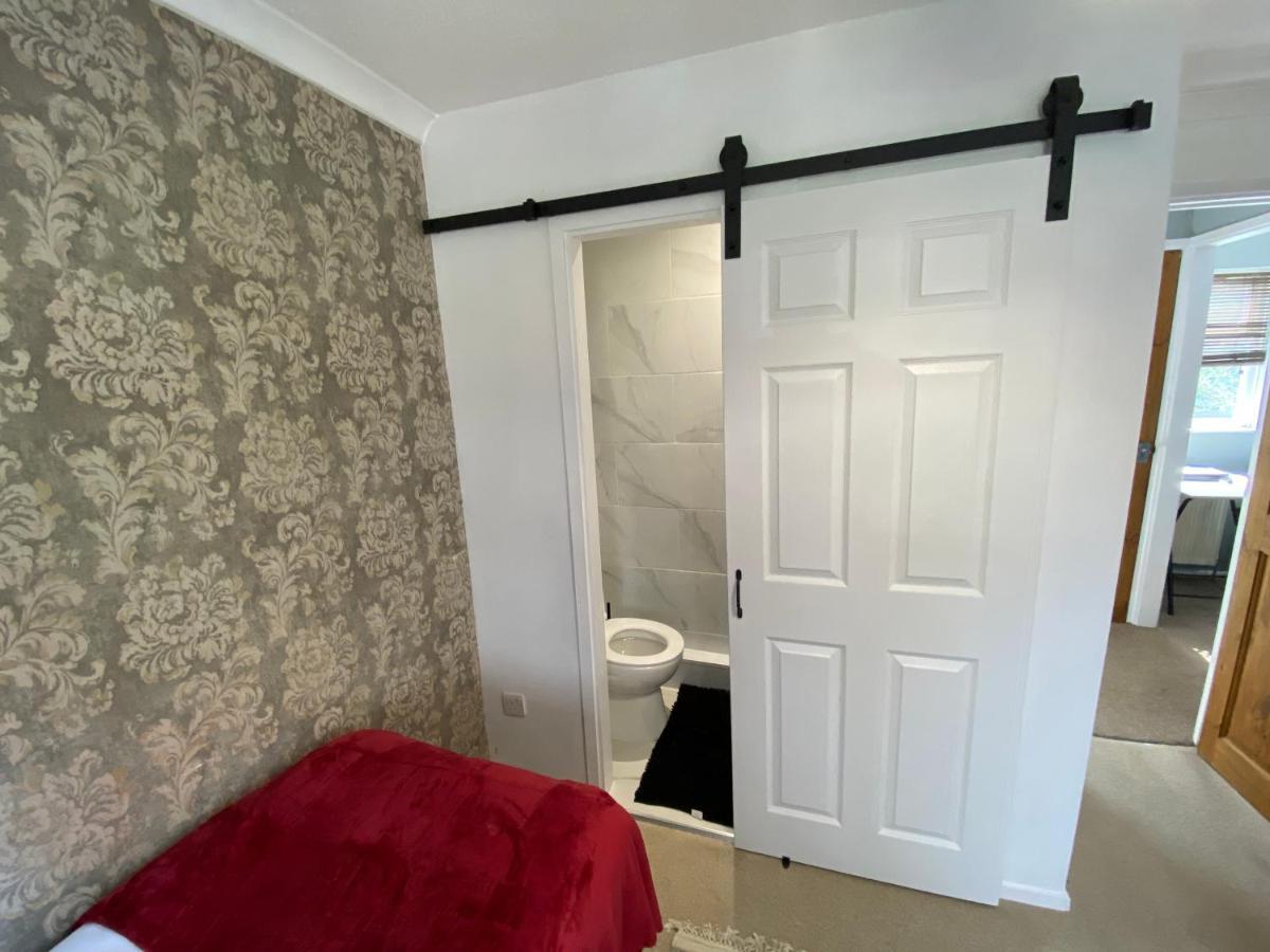 Apartment Host & - Cotman Close *