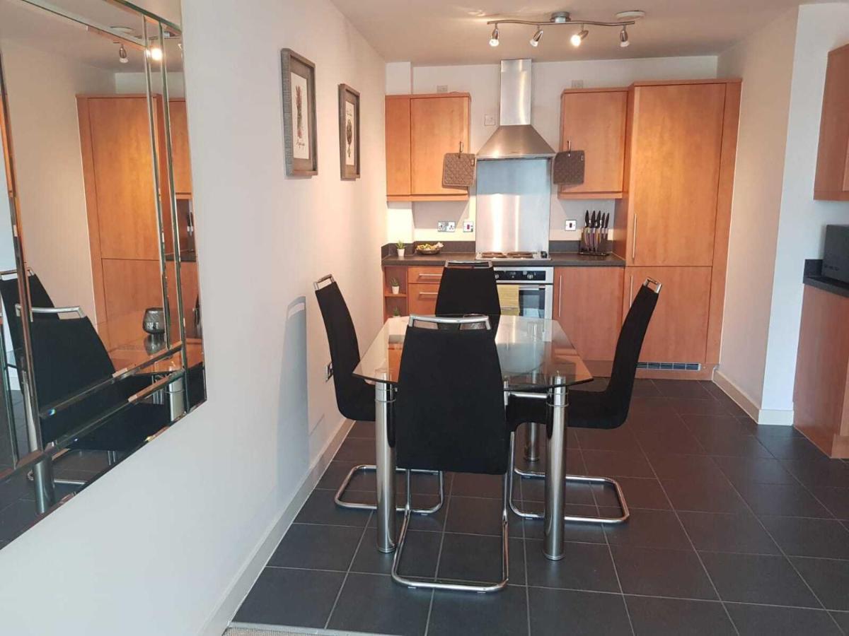 Dazzon - Hub - Central Mk Apartment *