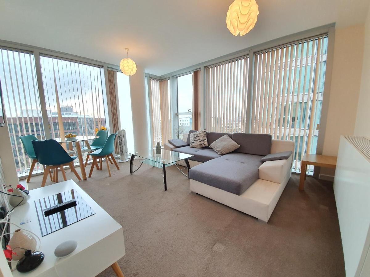 Dazzon - Hub - Central Mk Apartment *
