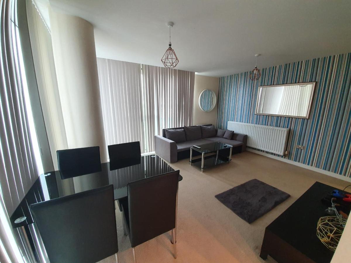 Dazzon - Hub - Central Mk Apartment