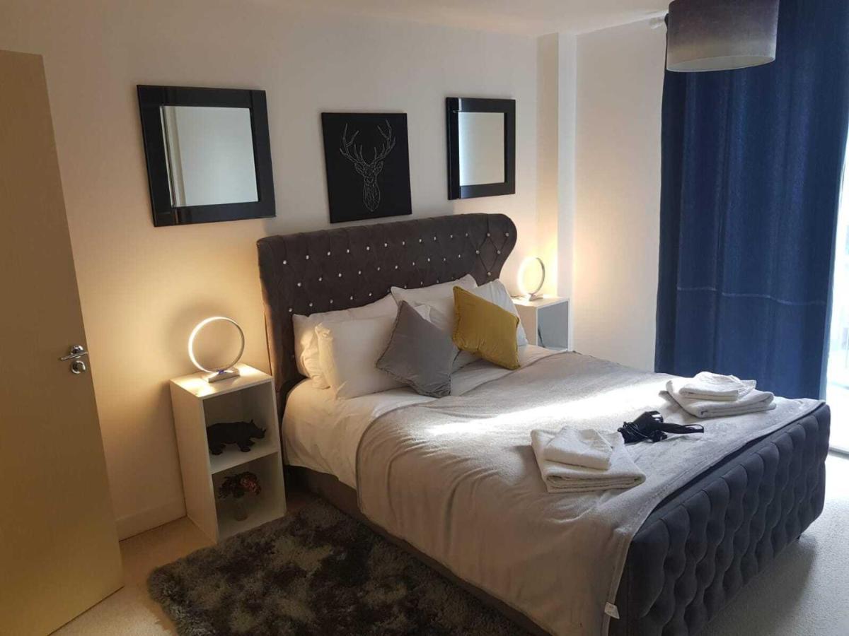 Dazzon - Hub - Central Mk Apartment *