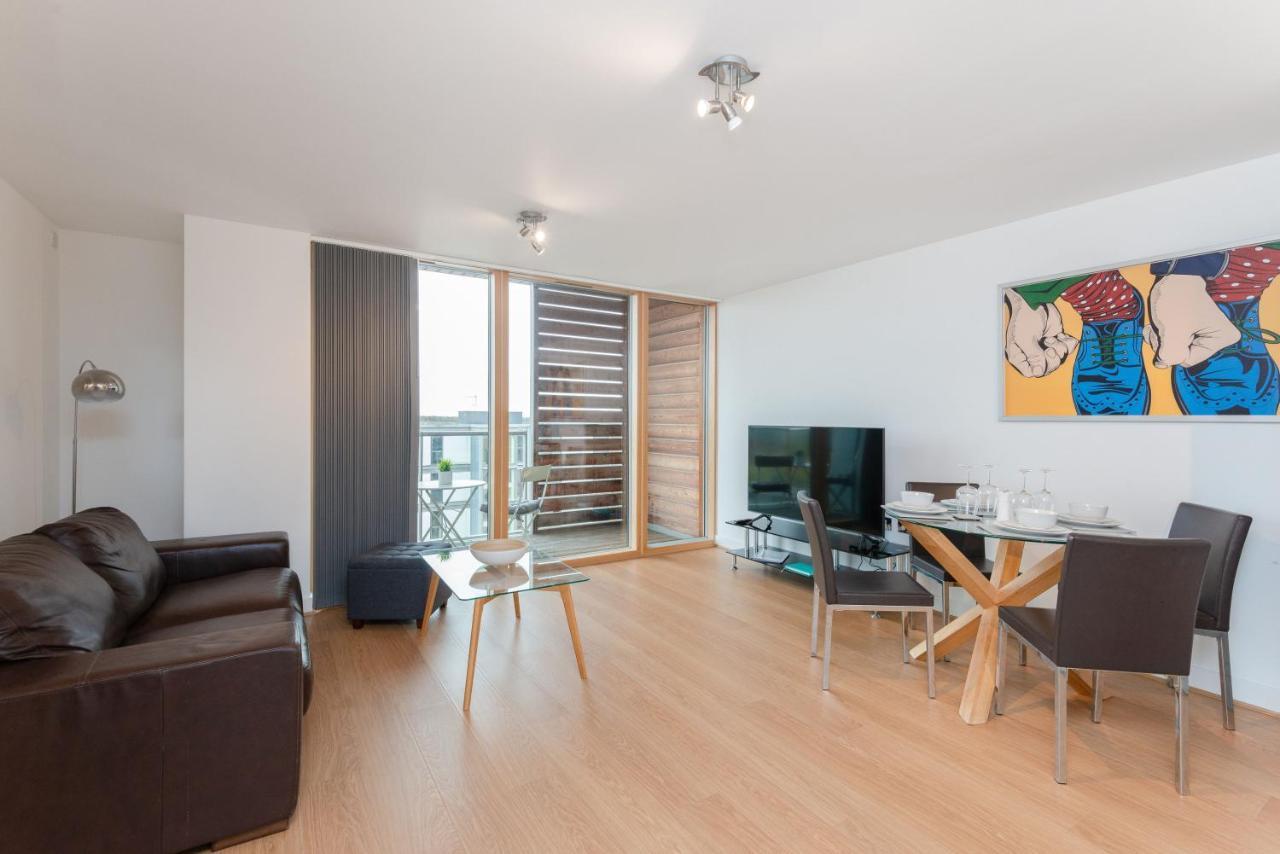 The Vizion Serviced From Pincott - Free Parking, Private Balcony, And Wifi Apartamento Milton Keynes