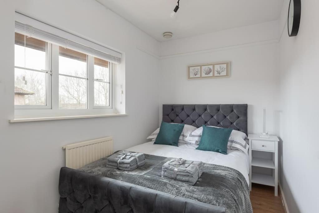 Yoko's View Cottage: Detached With Parking & Entertainment Holiday home *