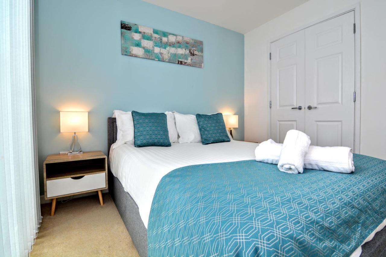 Brightleap Centre: Stylish Home-away With Smart Amenities Apartment *