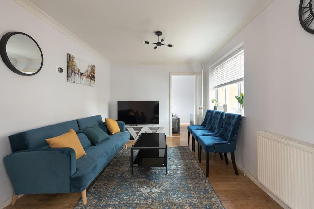 Yoko's View Cottage: Detached With Parking & Entertainment *
