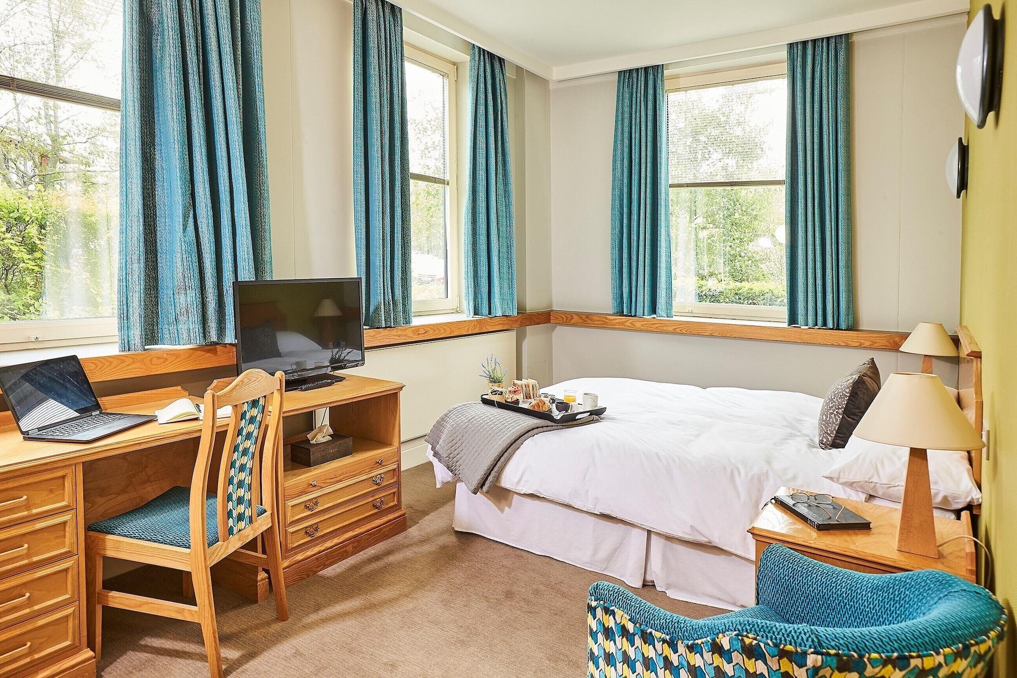 Kents Hill Park Training & Conference Centre Hotel 3*