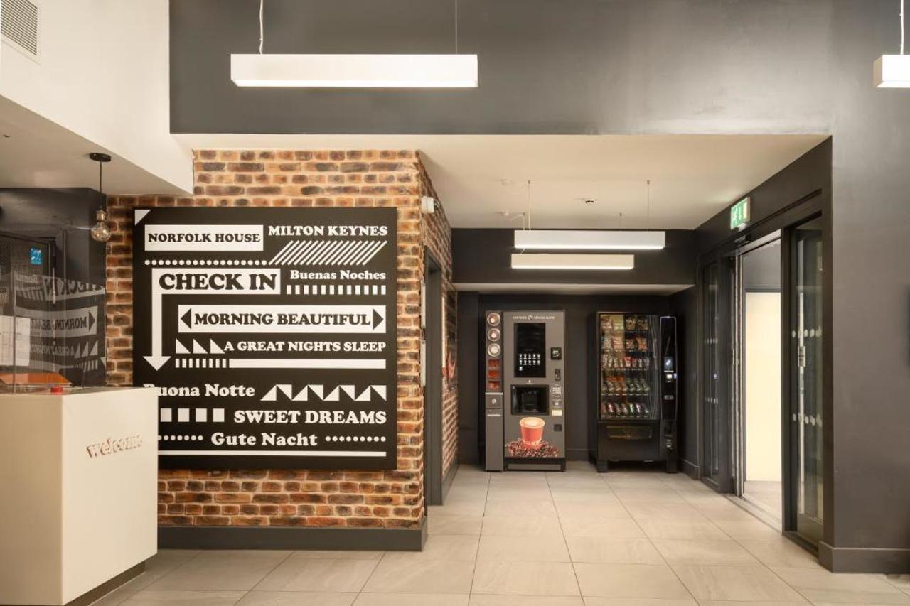 Easyhotel Hotel 3*