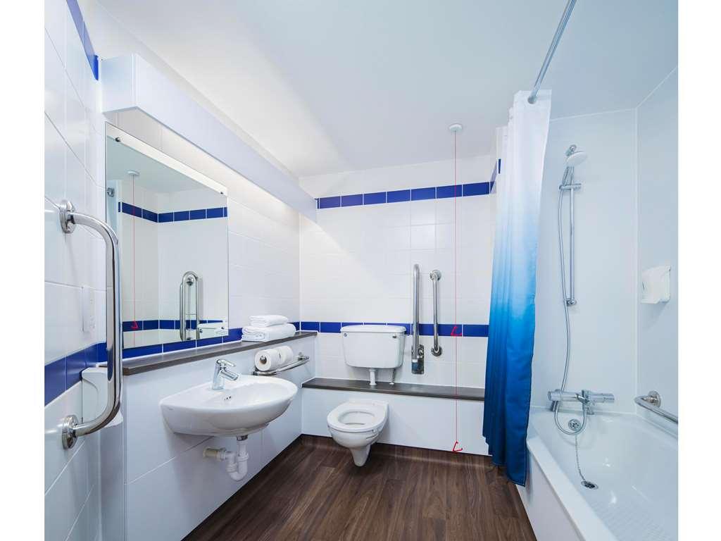 Travelodge Shenley Church 3* Milton Keynes