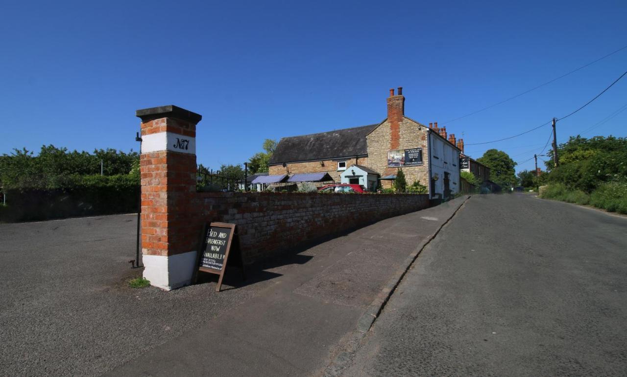 The White Lion At Wicken Bed & Breakfast