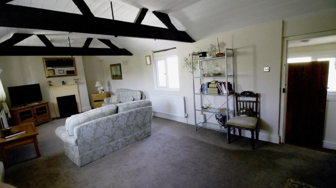 Bed & Breakfast The White Lion At Wicken
