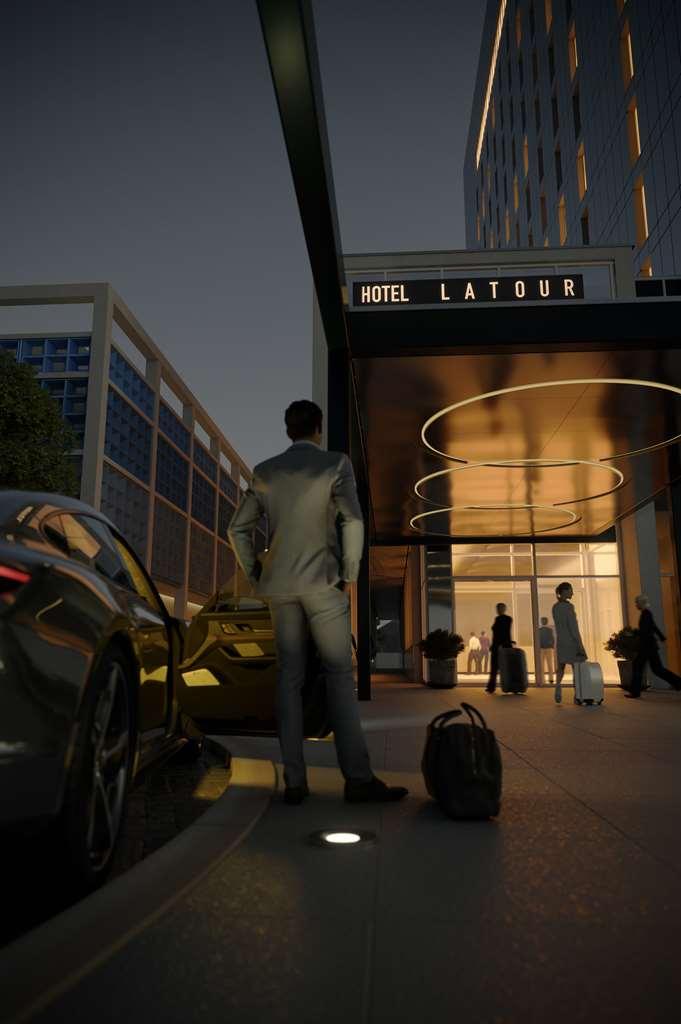 La Tour Hotel