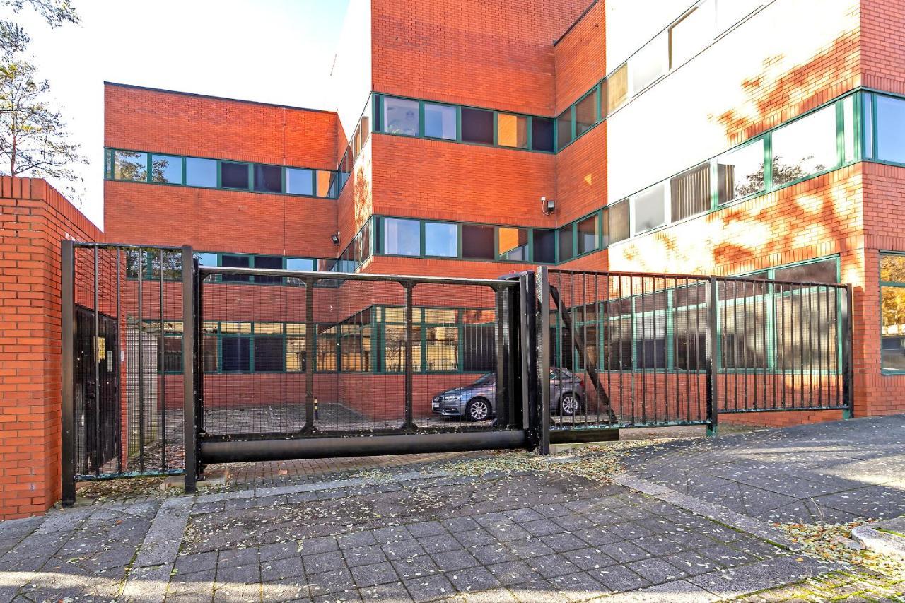 The Juke Box Suite: Centre With Parking Apartment *