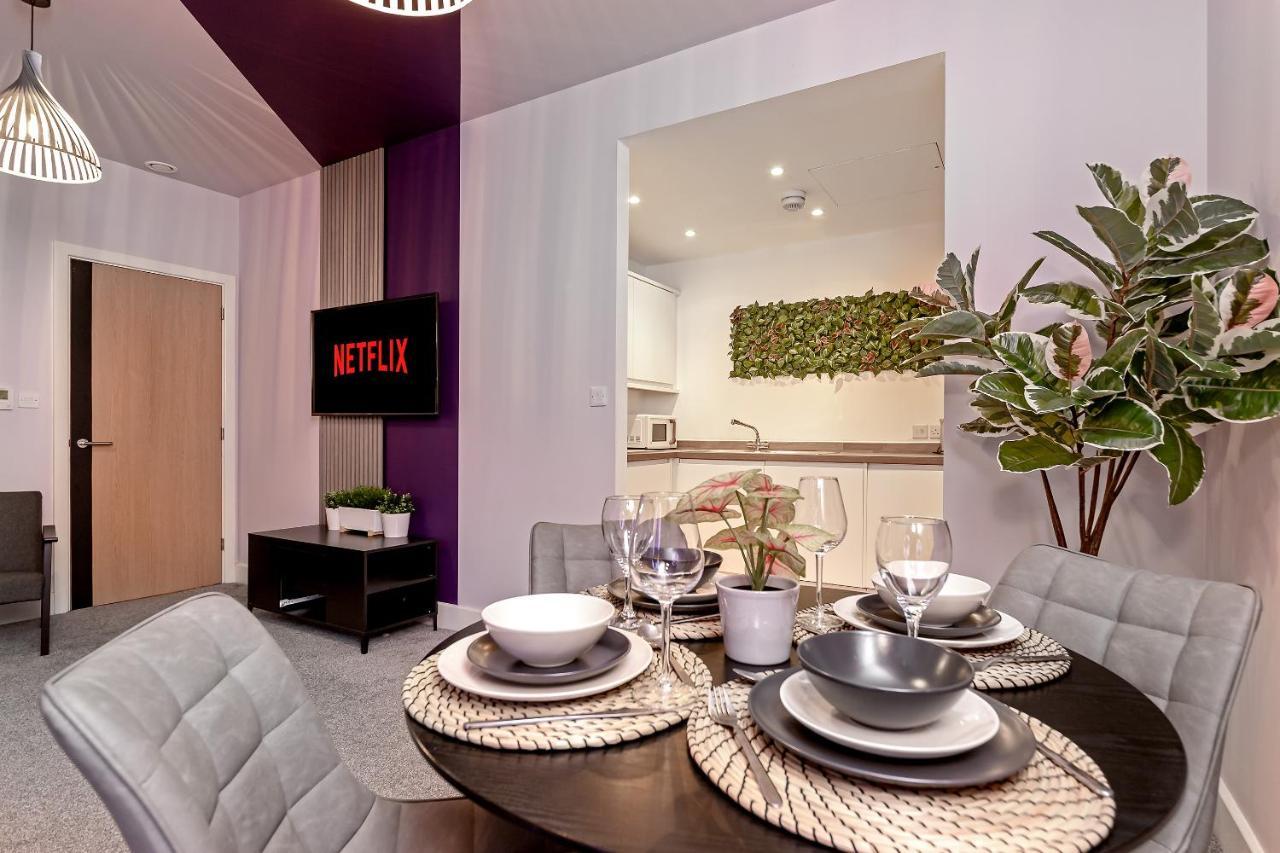 The Juke Box Suite: Centre With Parking Apartment Milton Keynes