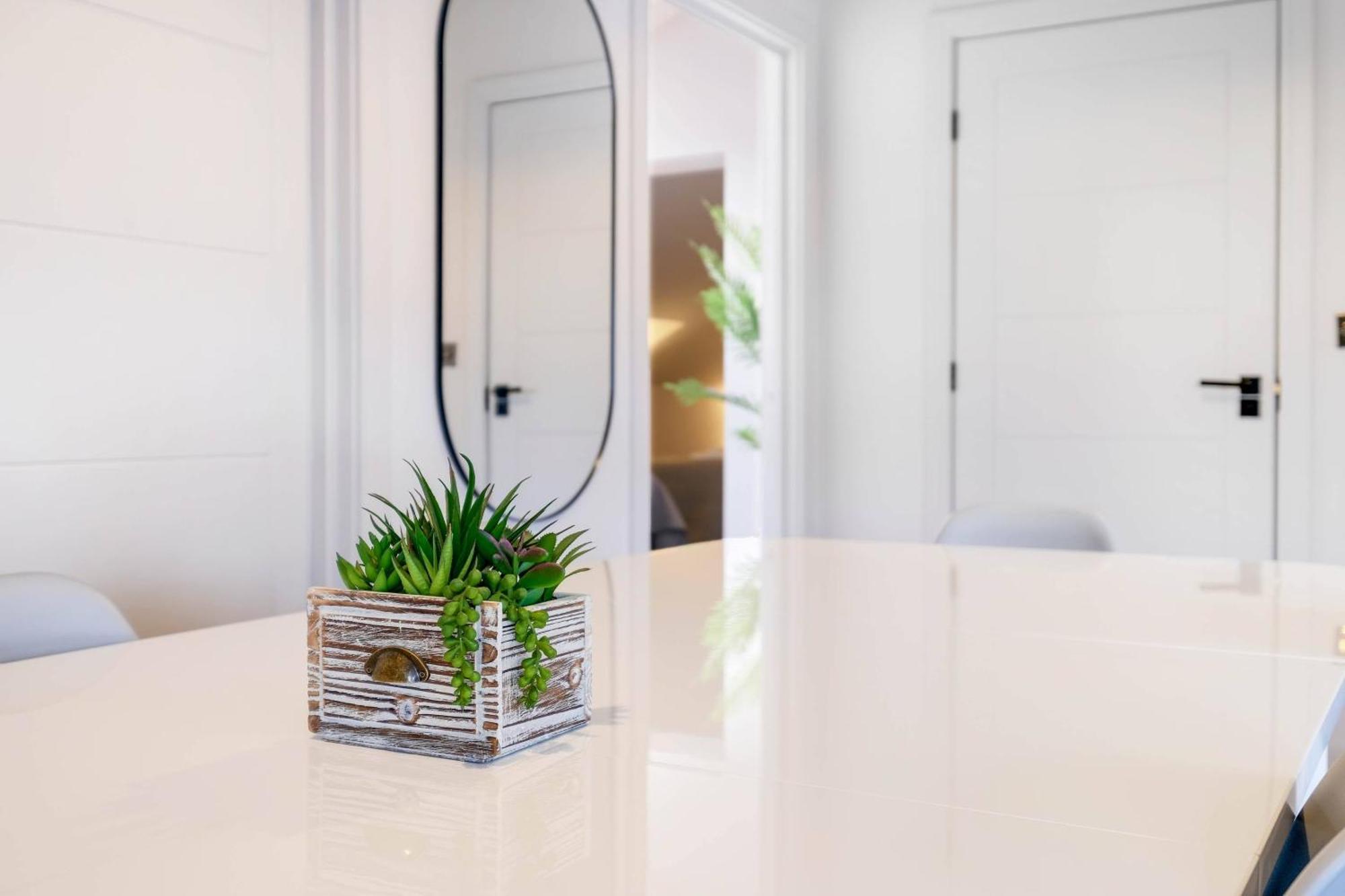 Infra Mews: Versatile For Extended *