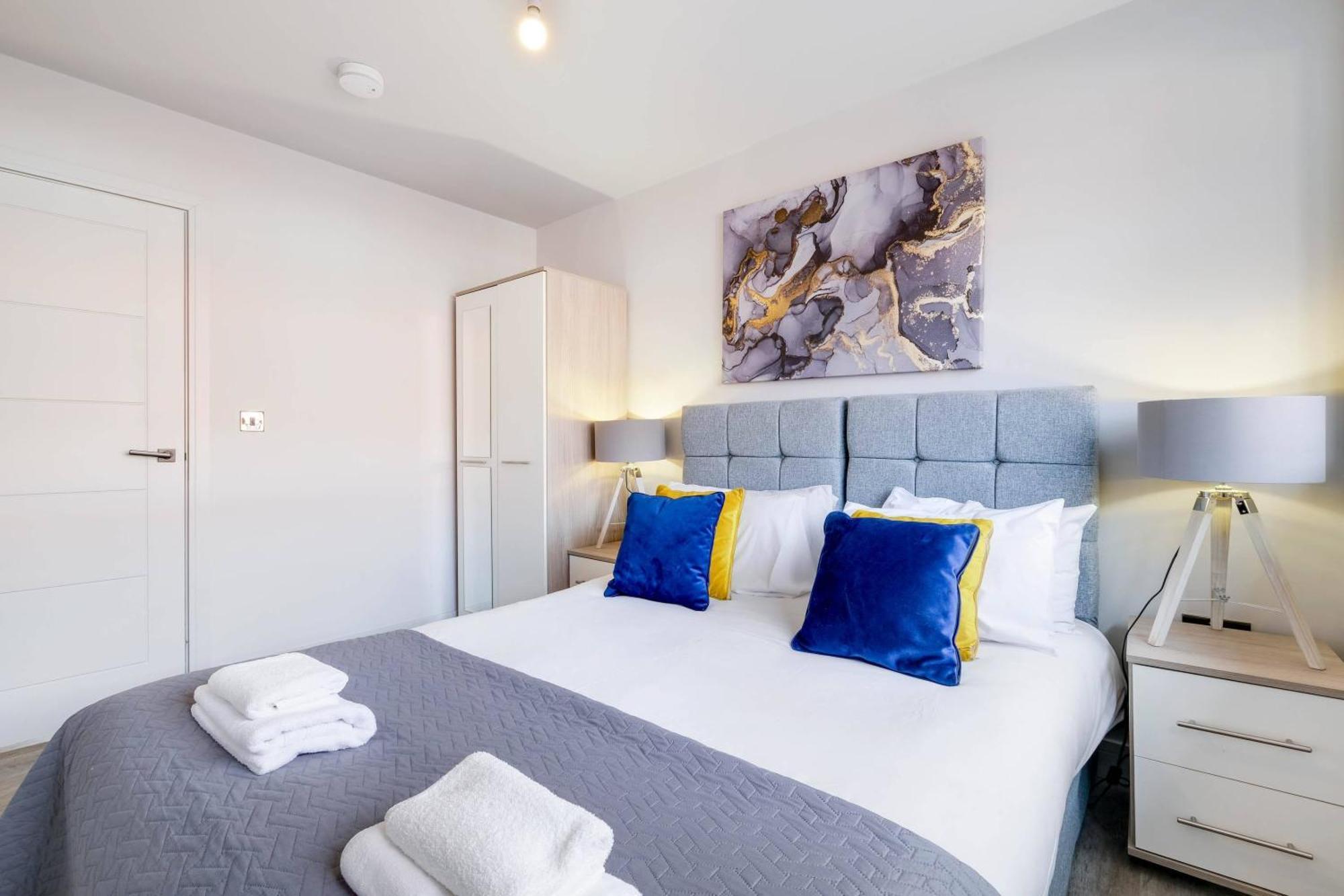 Infra Mews: Versatile For Extended *