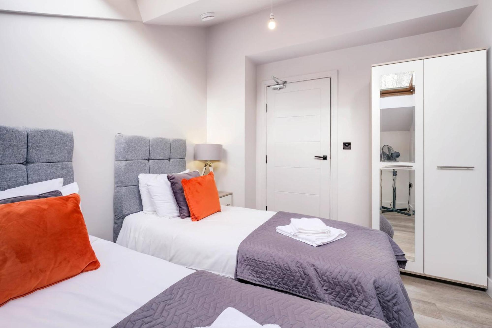 Apartment Infra Mews: Versatile For Extended Milton Keynes