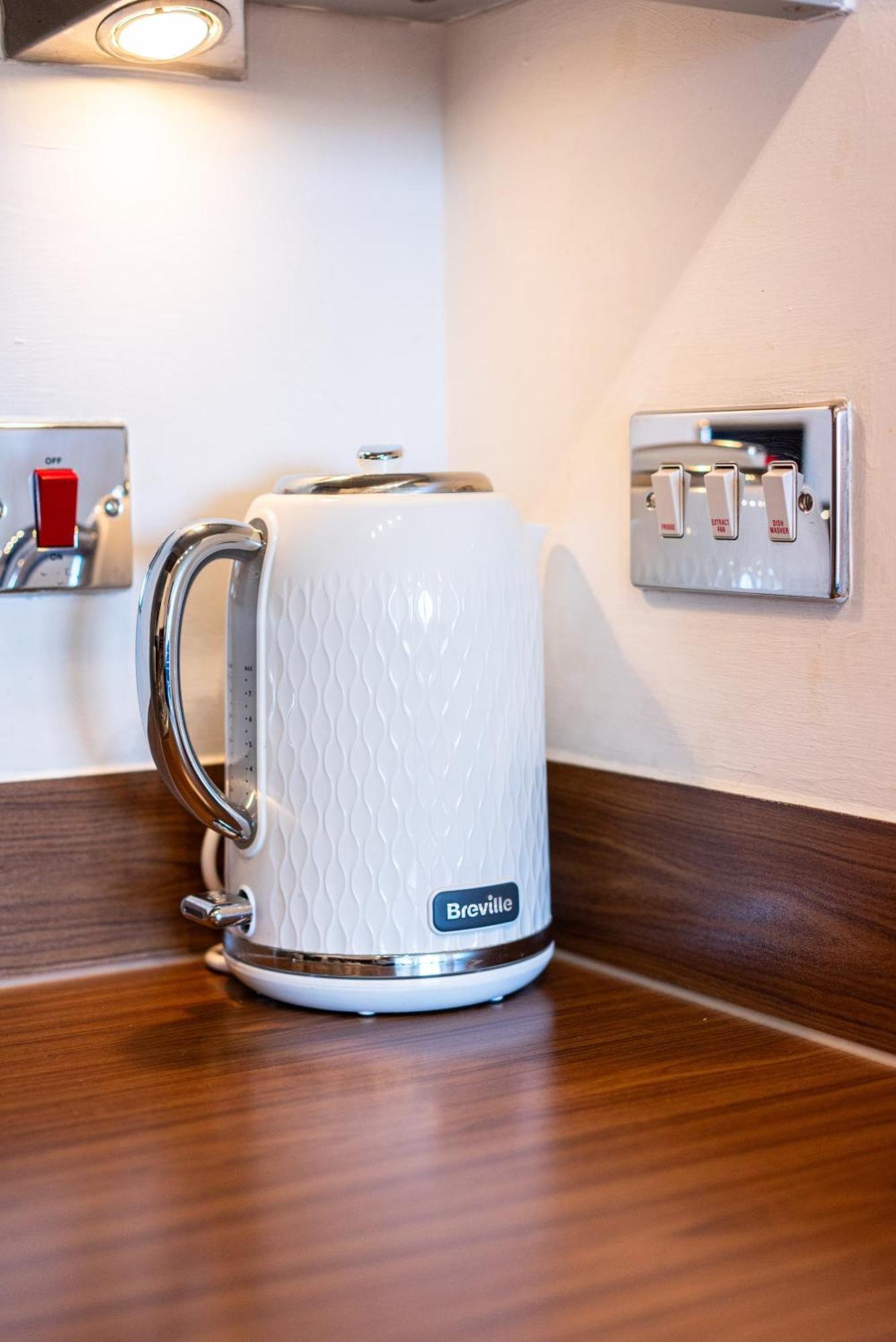 Brightleap Centre: Stylish Home-away With Smart Amenities Apartment Milton Keynes