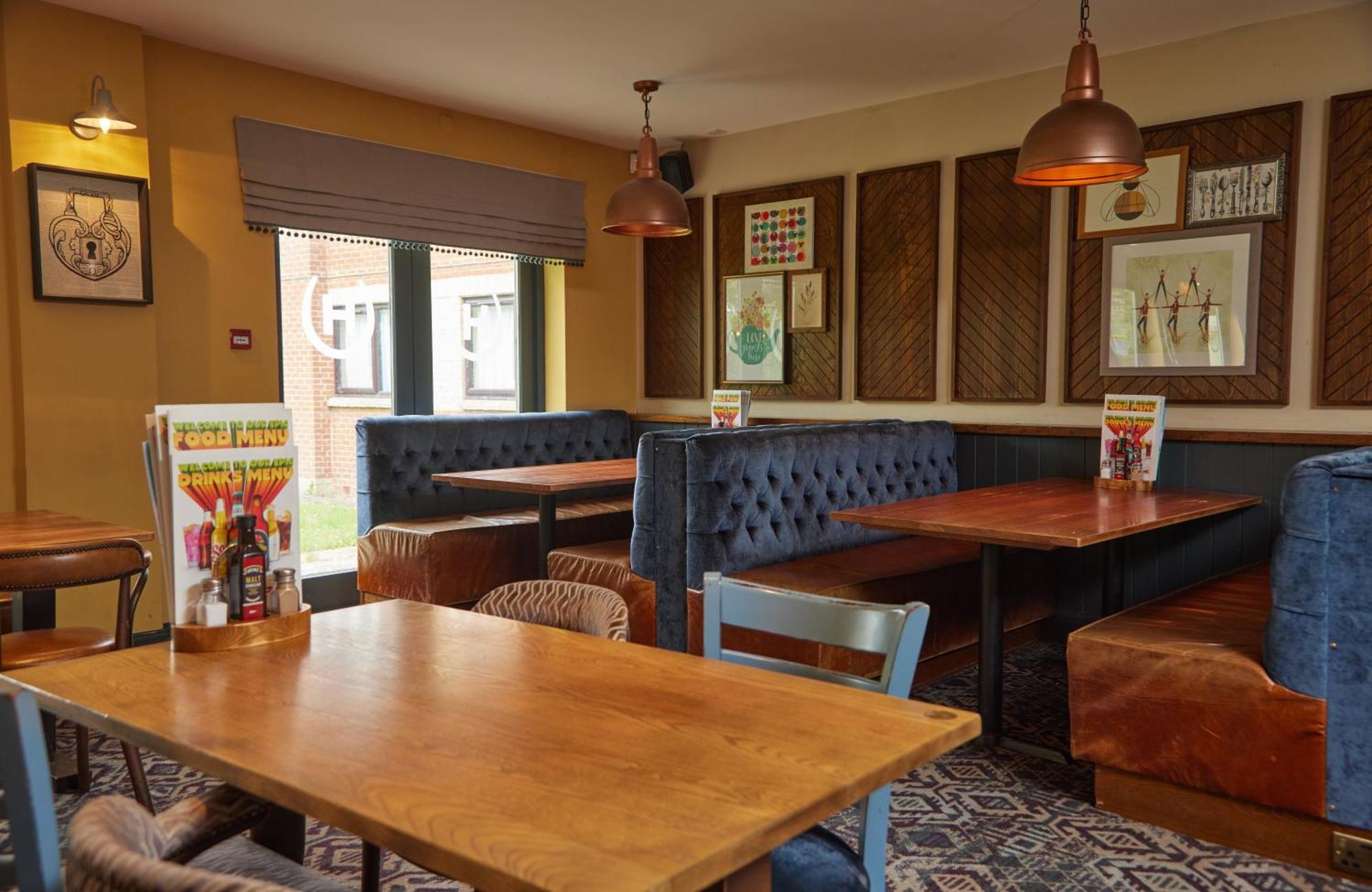 The Broughton By Greene King 3* Milton Keynes