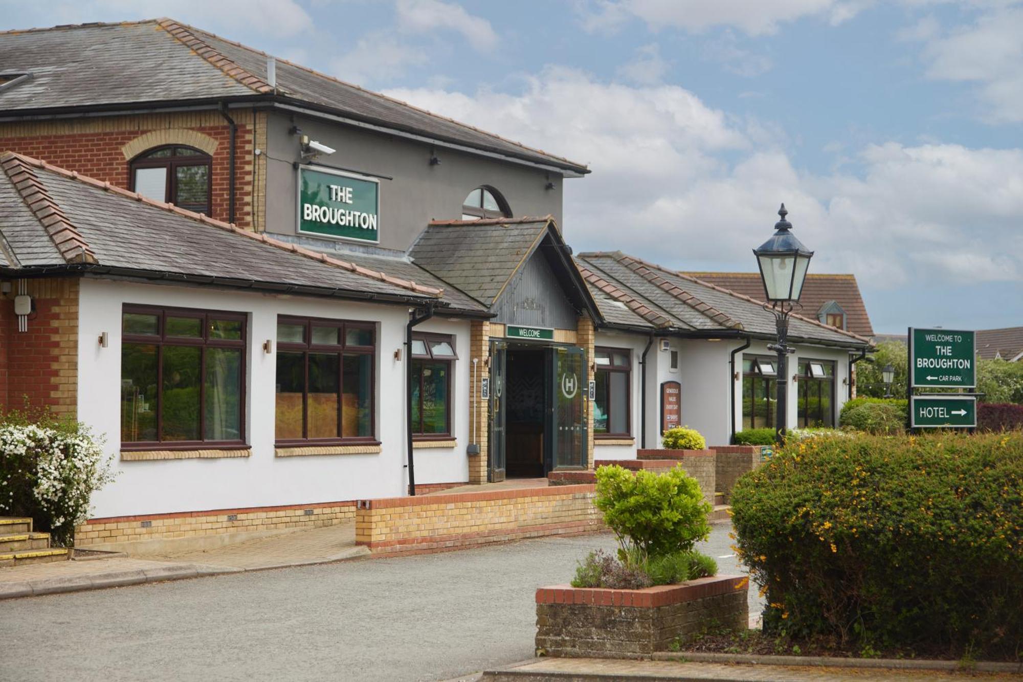 The Broughton By Greene King 3* Milton Keynes