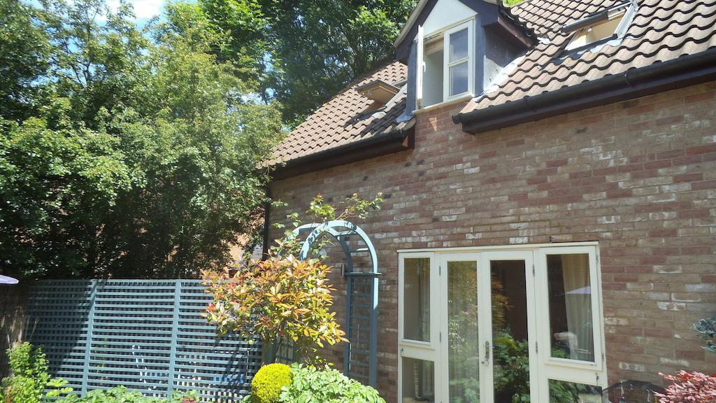 Sunshine House Bed & Breakfast *