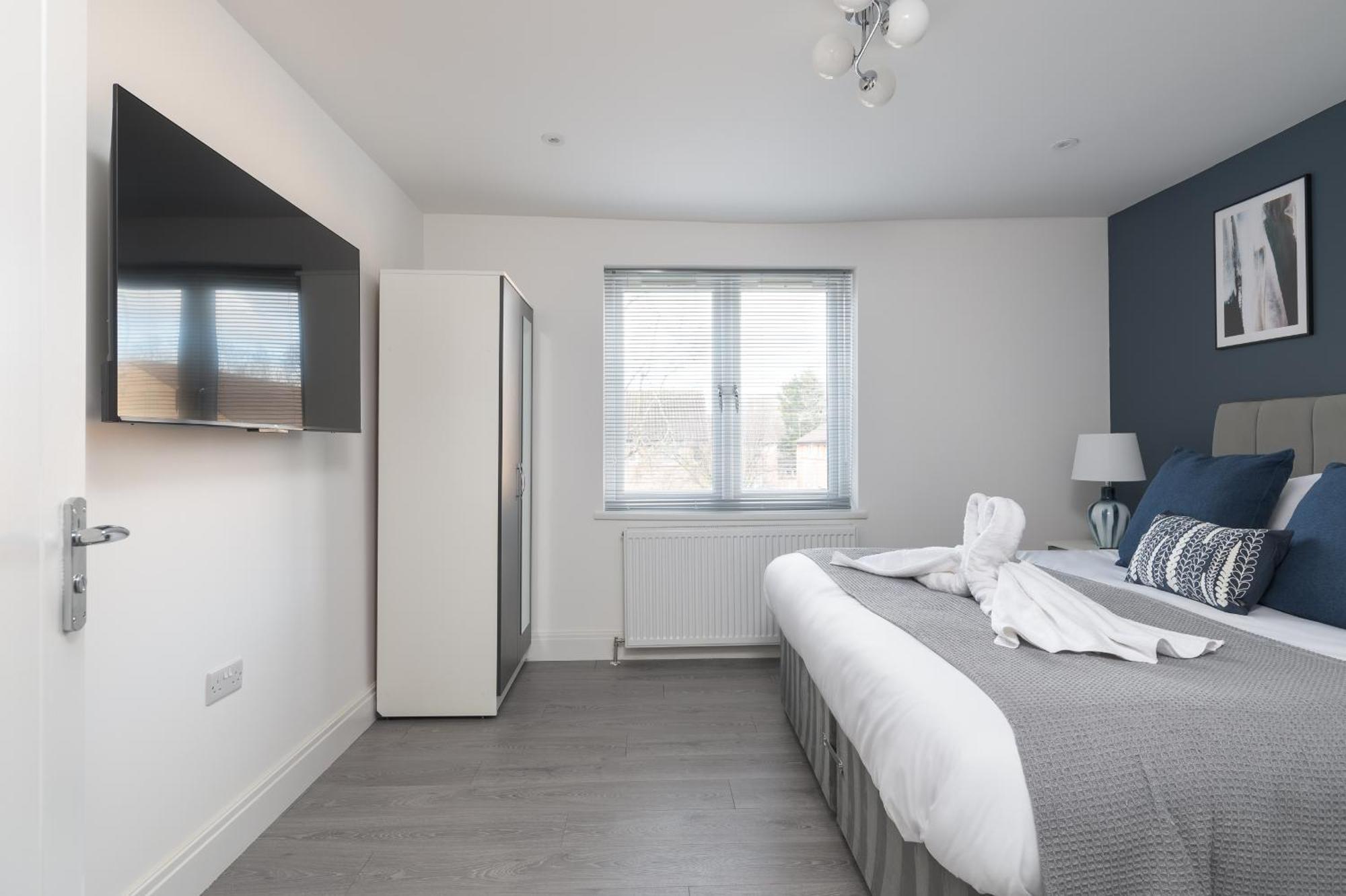 4bed Perfect For Contractors & Long By Valore Services Milton Keynes