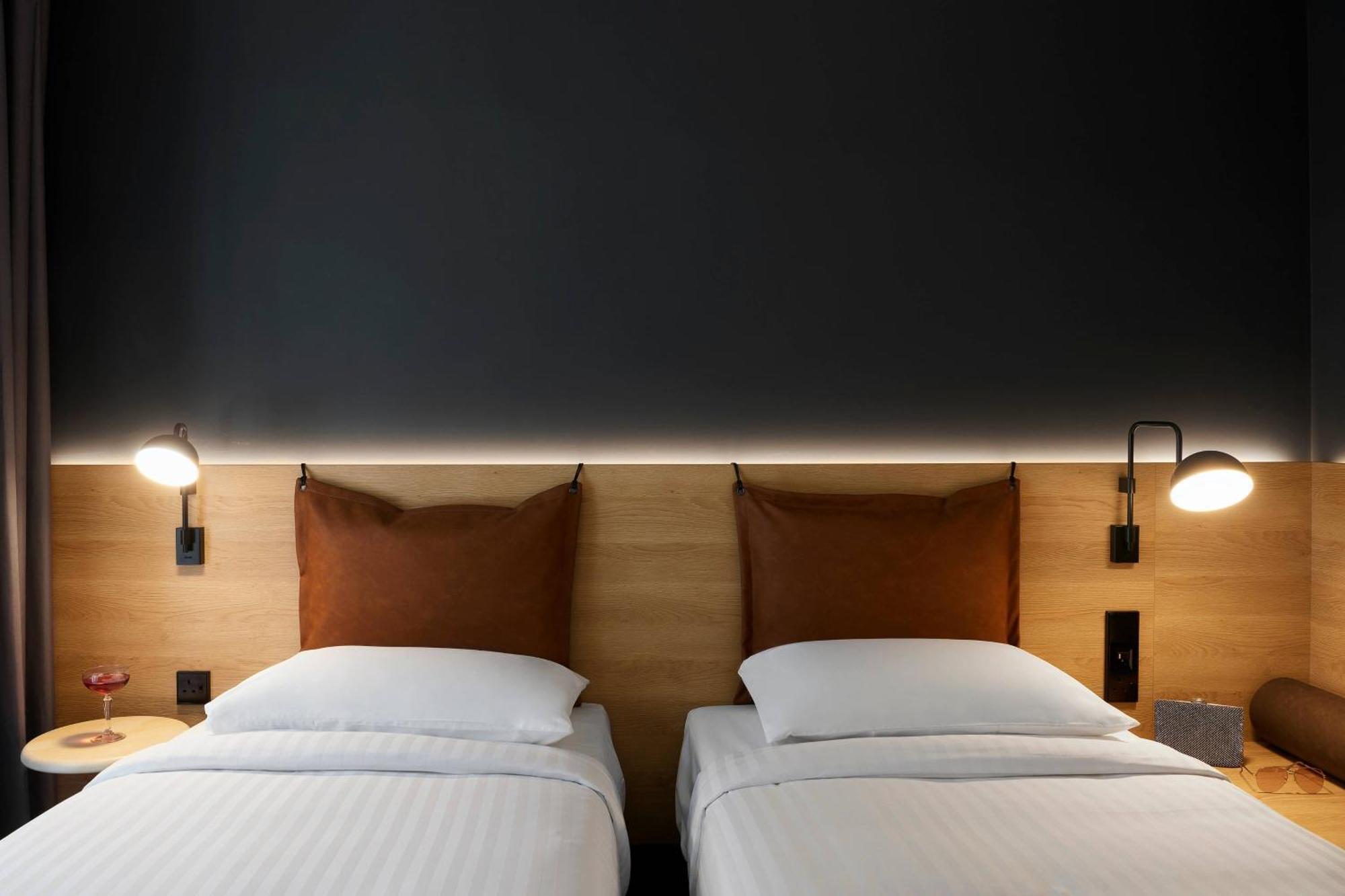 Hotel Moxy 3*
