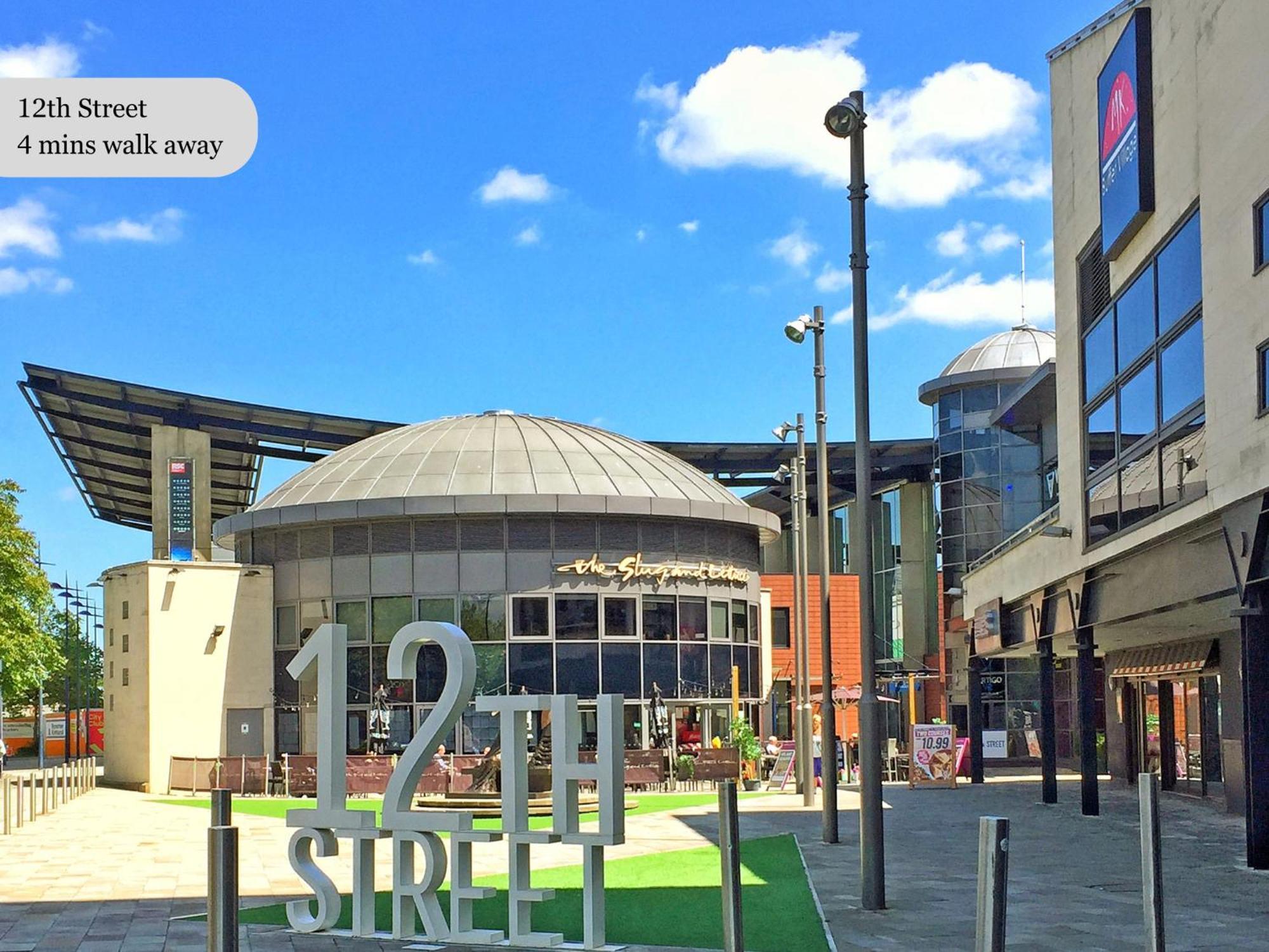 Luxury Mk Apartment: Smart Living With Parking & Balcony Apartment