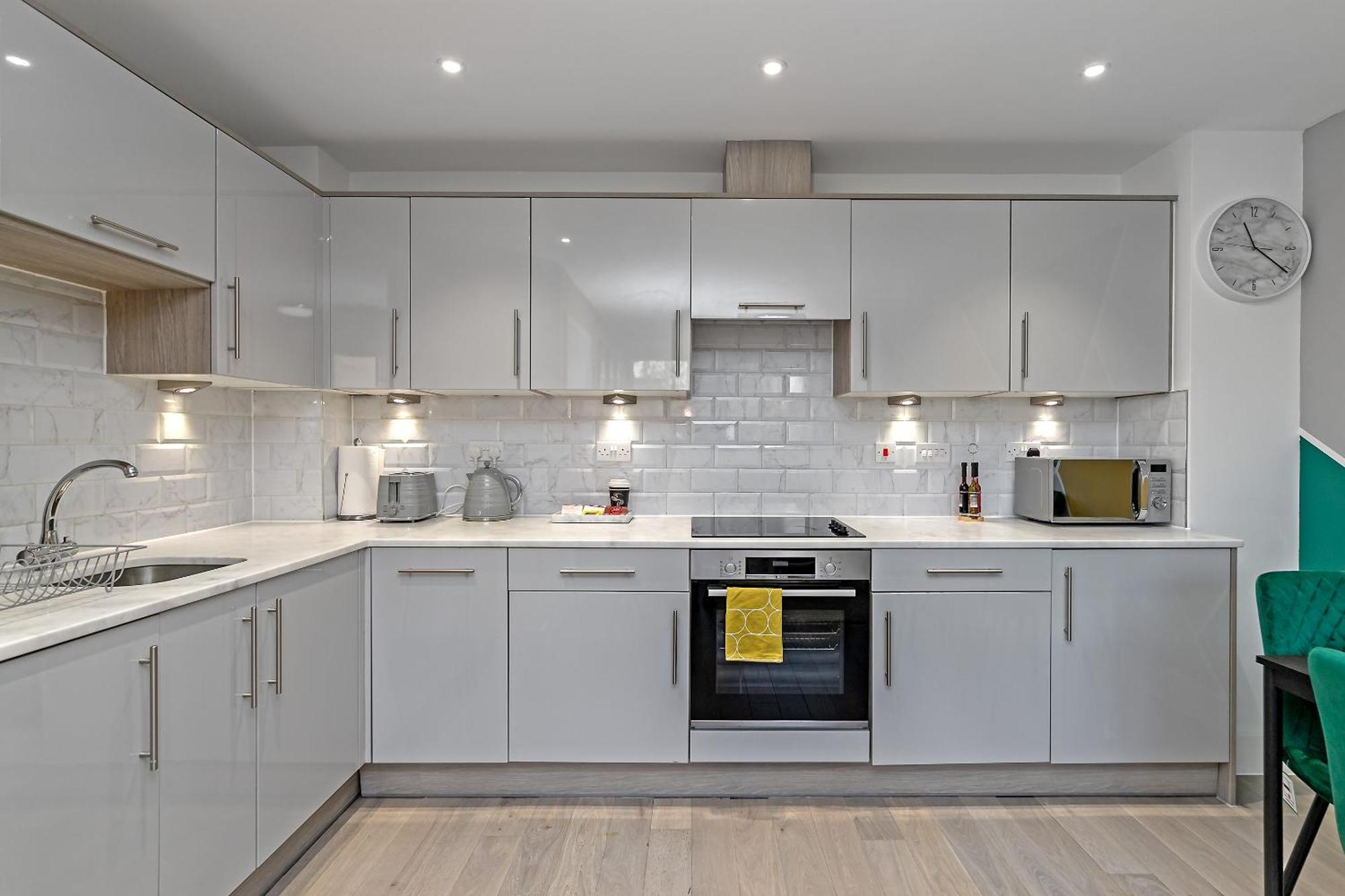 Luxurious Mk City Apartment- Walk To Train Station, Smart Tv With Netflix, Disney Plus & Prime! Apartment Milton Keynes