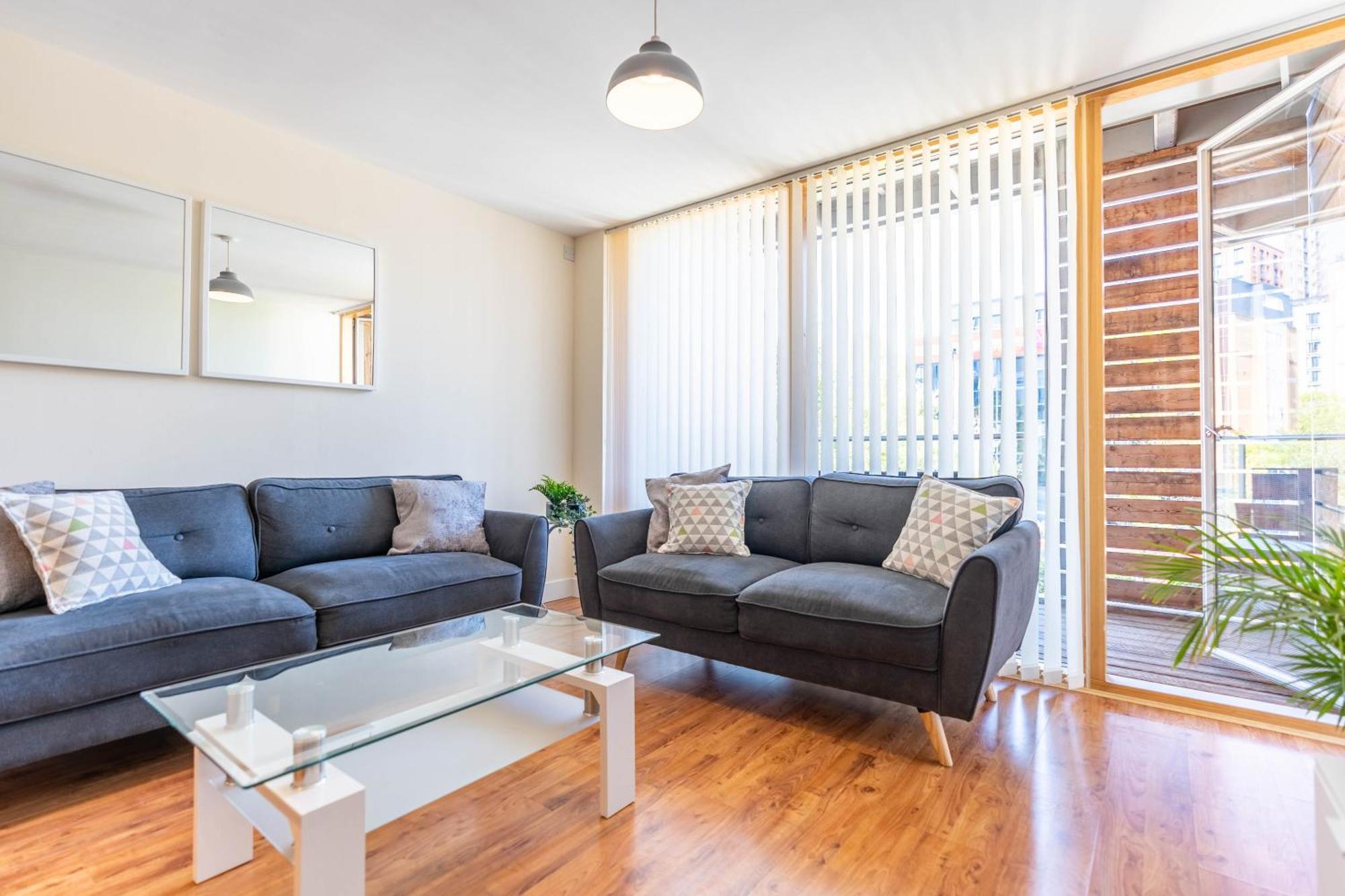 Cotels At Vizion: Serviced With Free Parking Apartment Milton Keynes