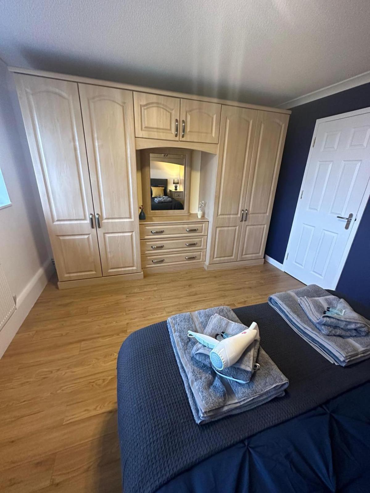 Homestay Stylish Townhouse-central Location-great Discoun S *