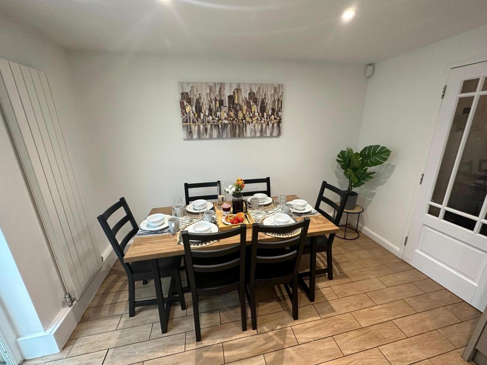 Homestay Stylish Townhouse-central Location-great Discoun S *