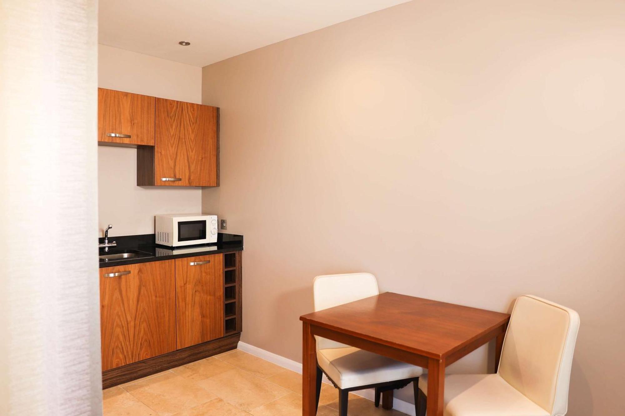 Doubletree By Hilton 4* Milton Keynes