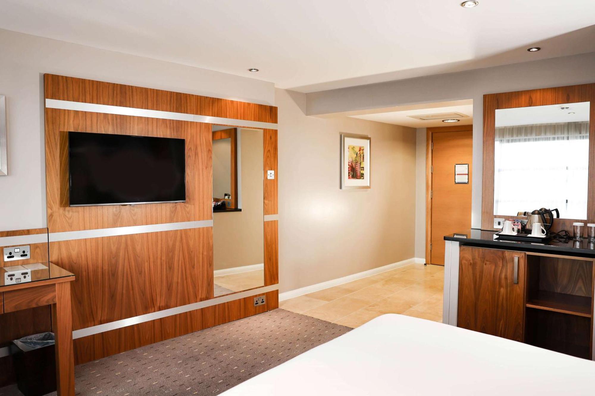 Doubletree By Hilton Hotel Milton Keynes