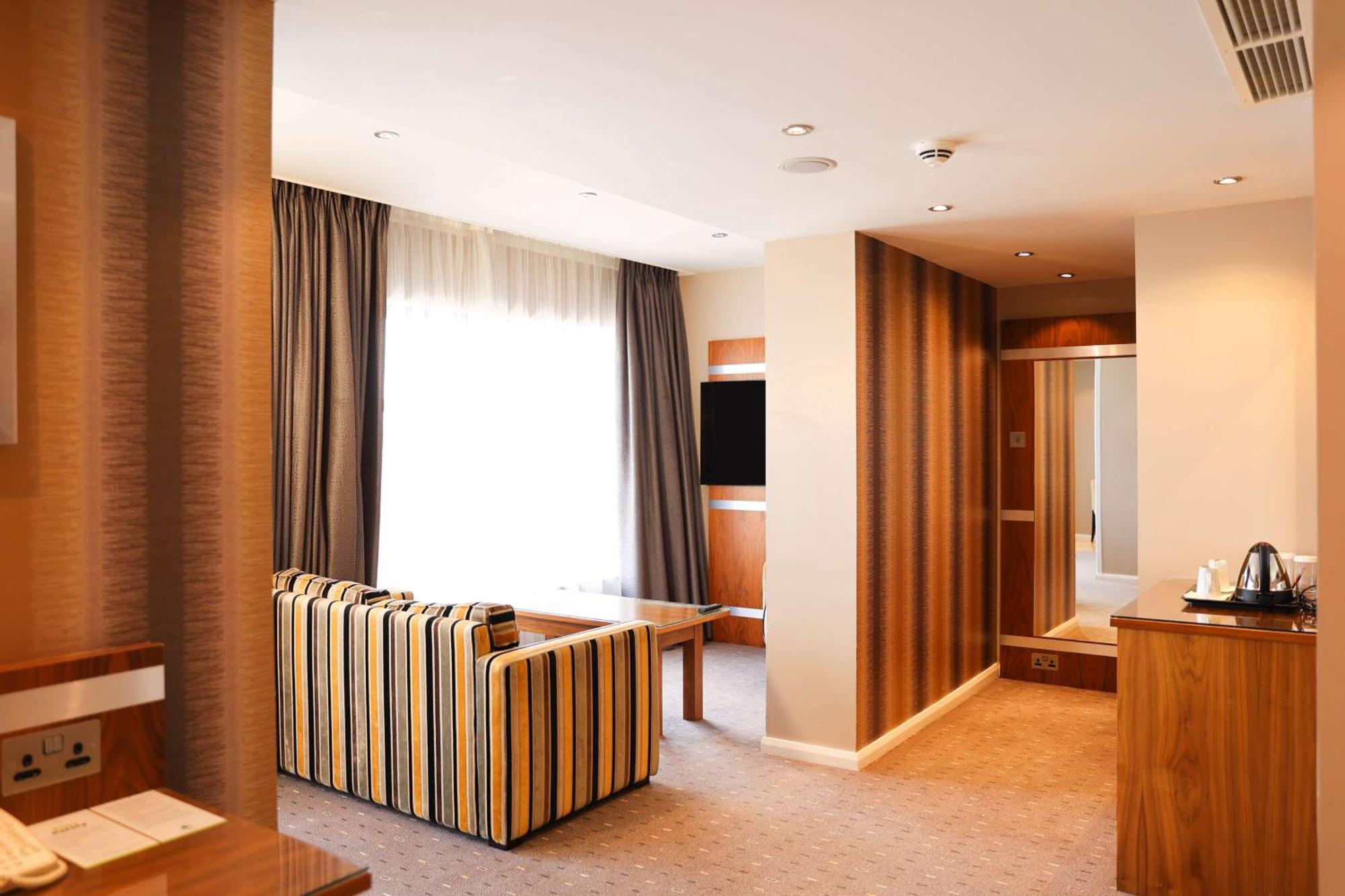 Doubletree By Hilton Hotel Milton Keynes
