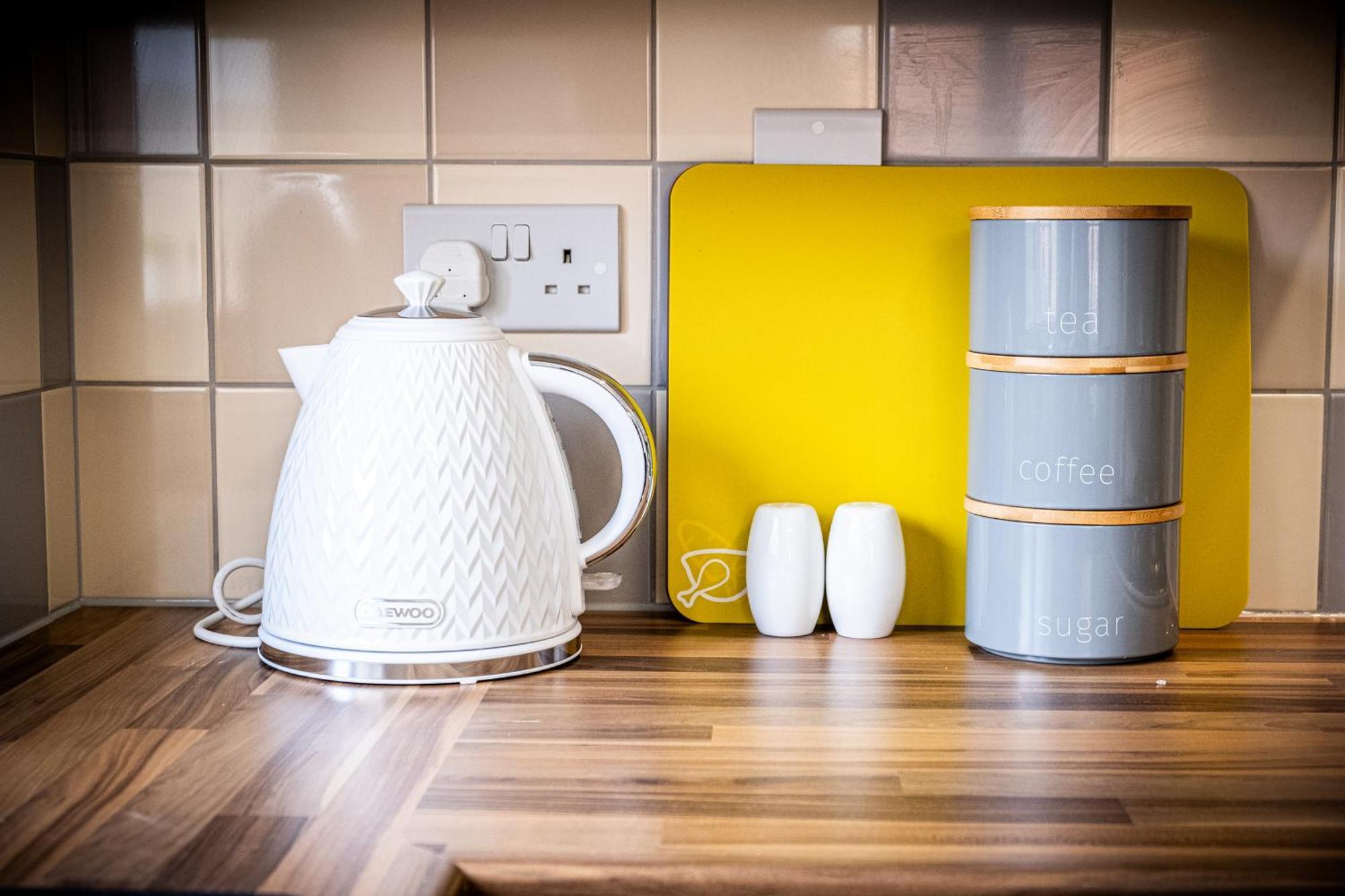 Contractors Retreat 3 Bed House, Sleeps Up To 7, Free Parking Holiday home Milton Keynes