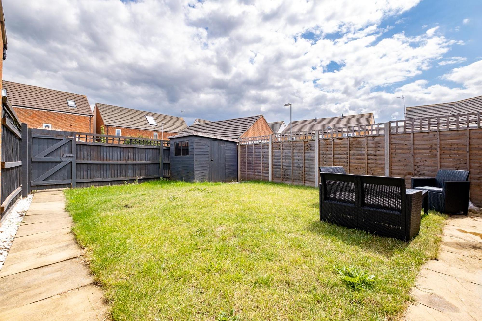 Contractors Retreat 3 Bed House, Sleeps Up To 7, Free Parking Holiday home
