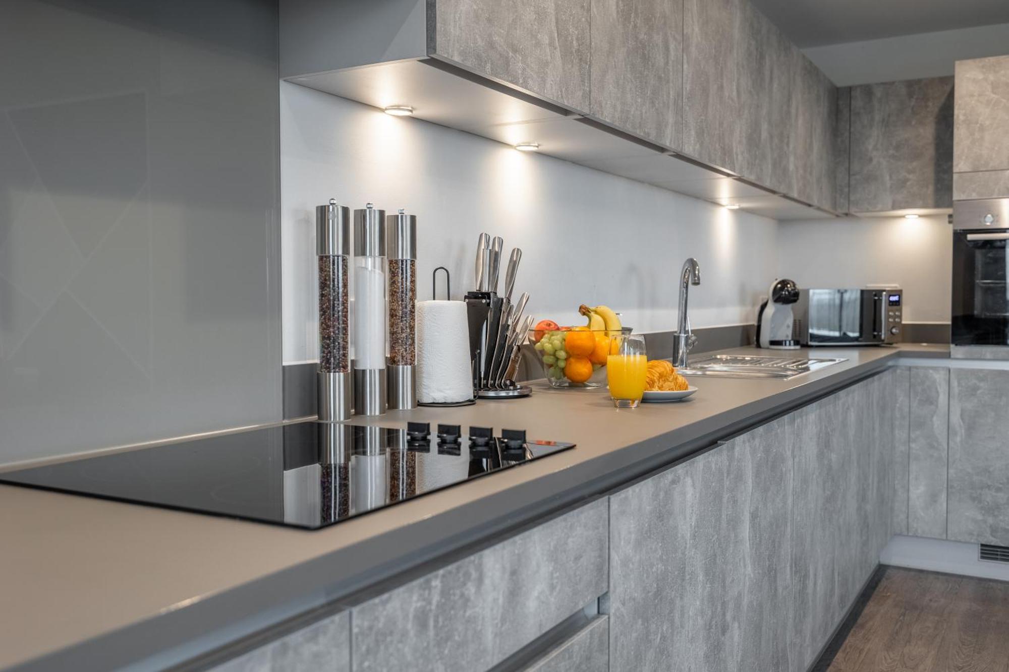 Penthouse-central-free Parking Apartment *