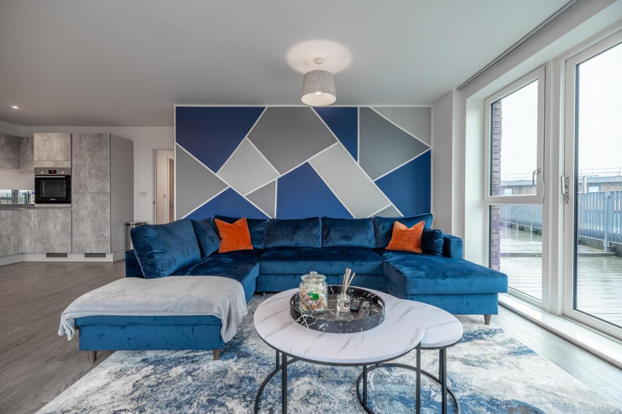 Apartment Penthouse-central-free Parking Milton Keynes