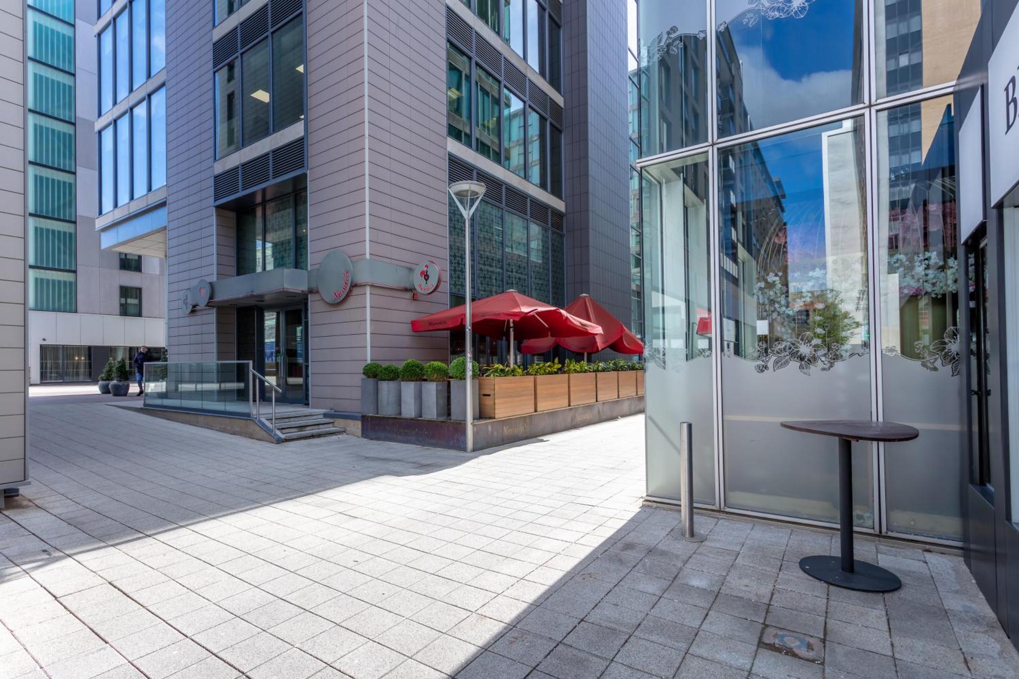 Hub With Balcony, Fast Wifi, Smart Tv And Free Parking Apartment *