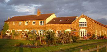 Hotel The Old Stables 4*