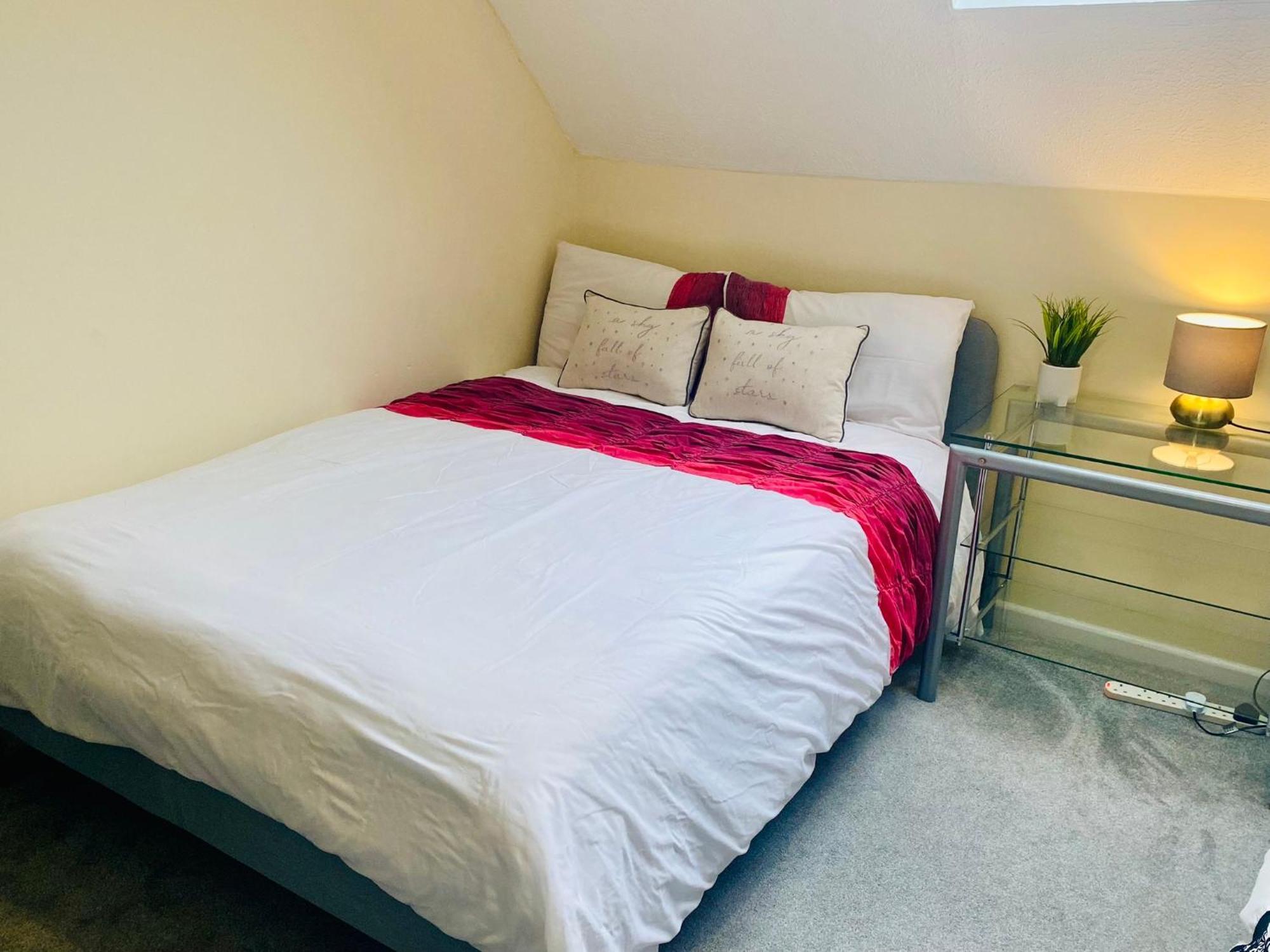 Holiday home Charming Entire 2-bedroom House In