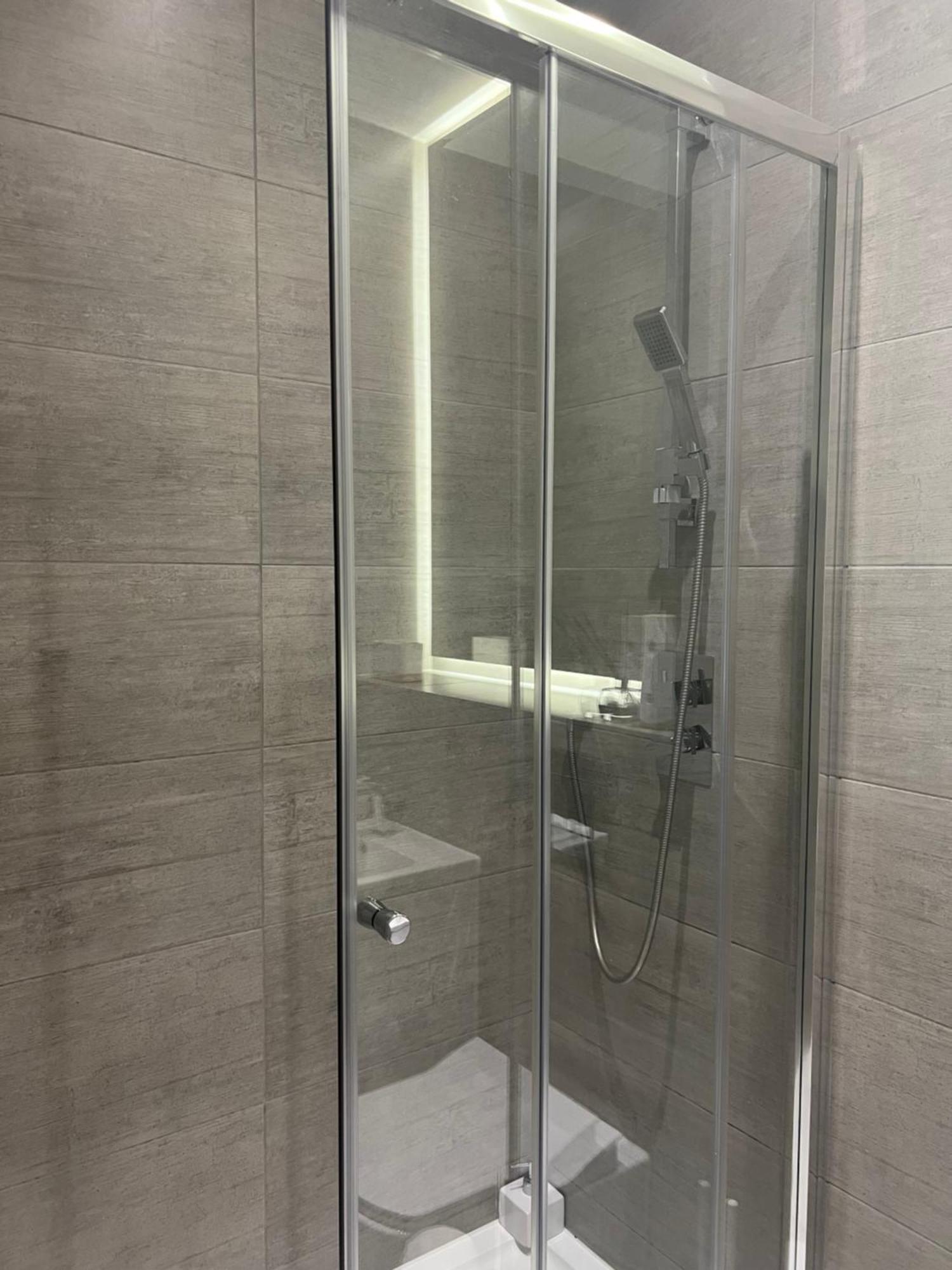 Apartment Luxurious Short Flat In