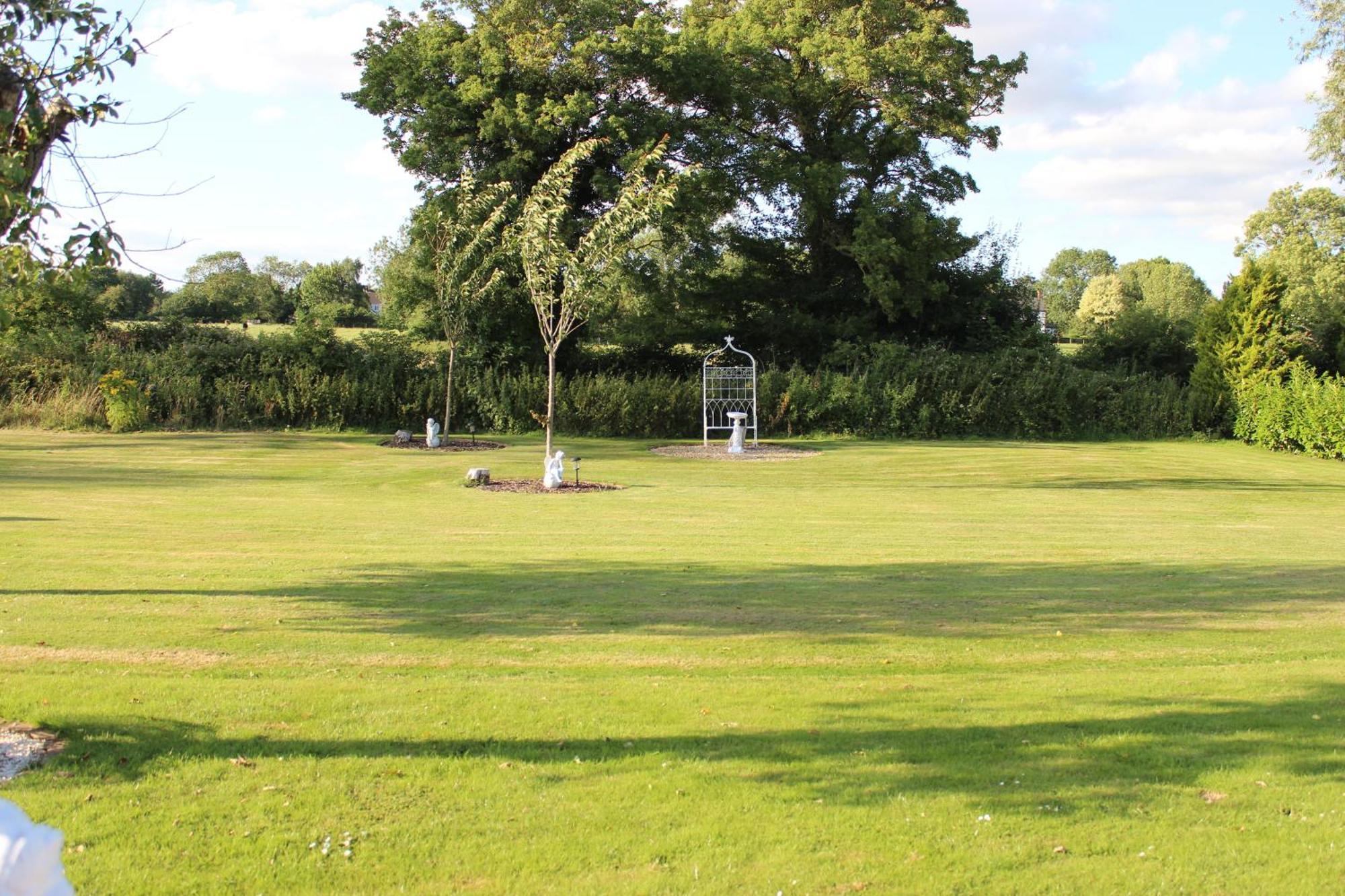 The Willowford Bed & Breakfast Milton Keynes