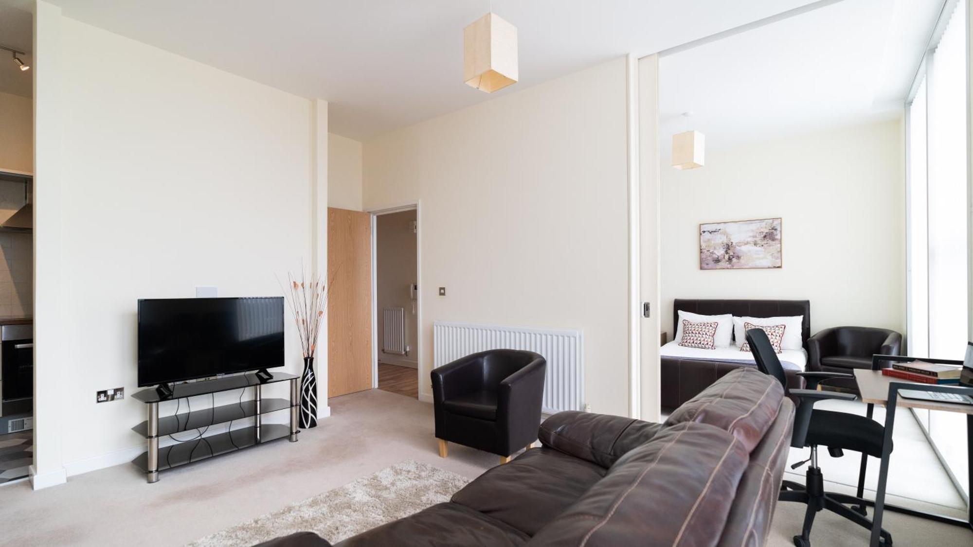 - Hub Apartment Milton Keynes