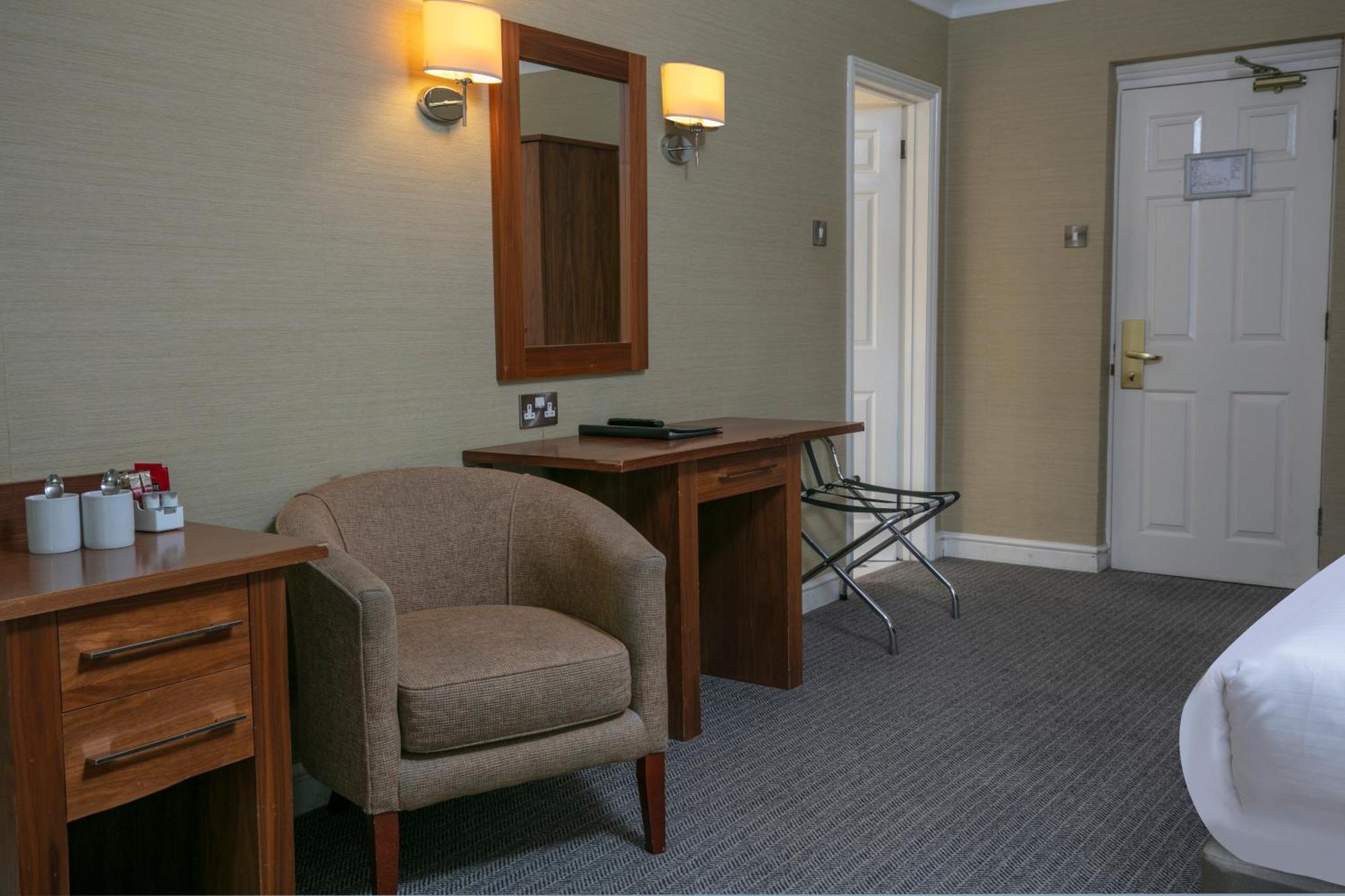 Western Moore Place Hotel